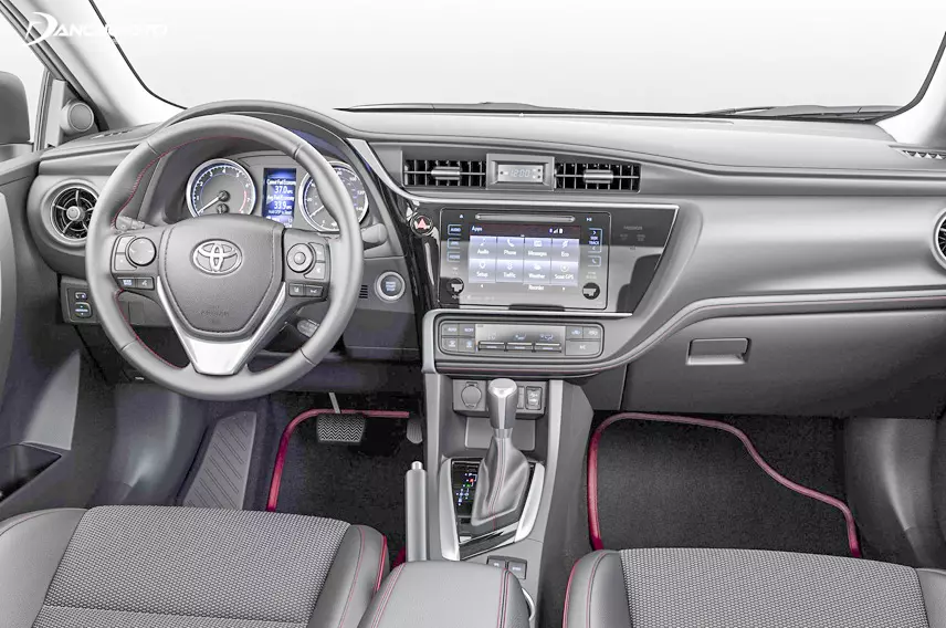 Toyota Altis 2018 được trang bị hệ thống tiện nghi hiện đại