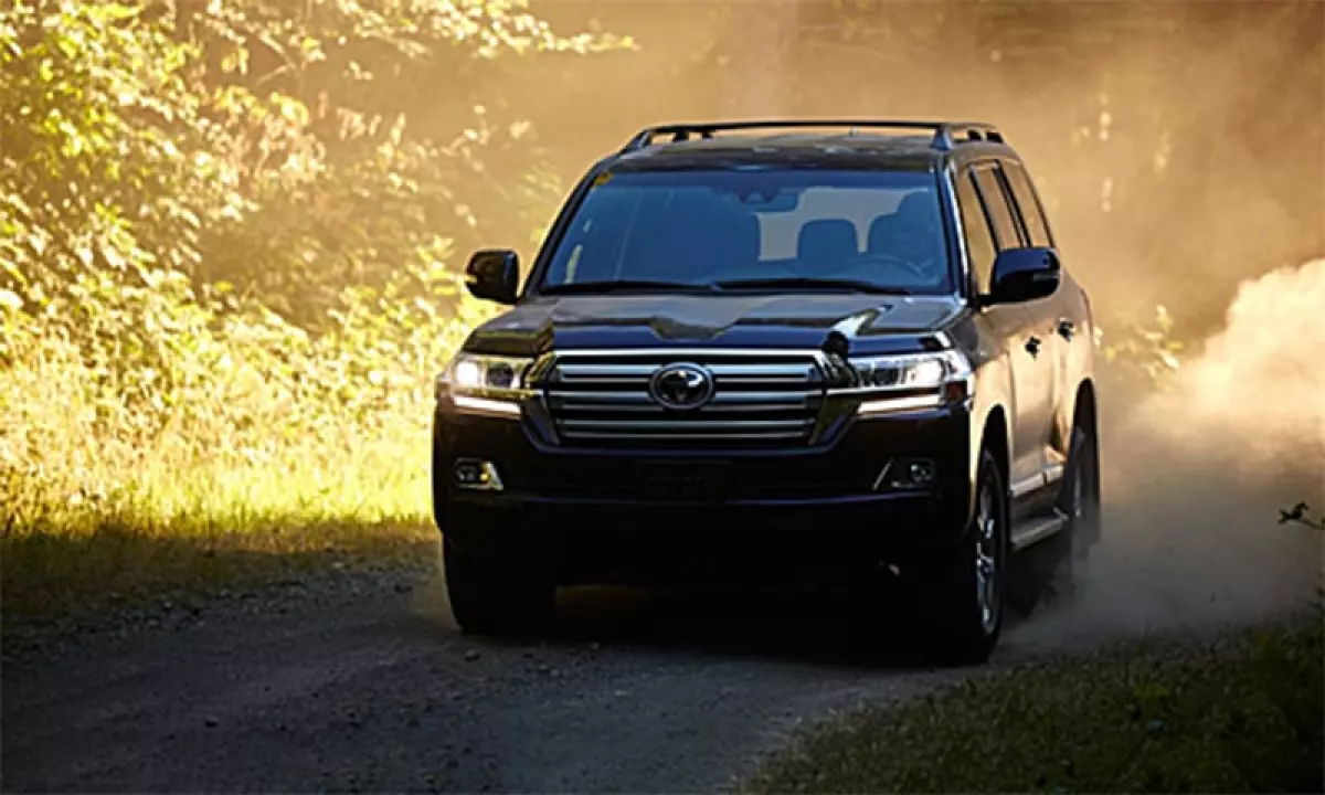 Đánh giá xe Toyota Land Cruiser 2019