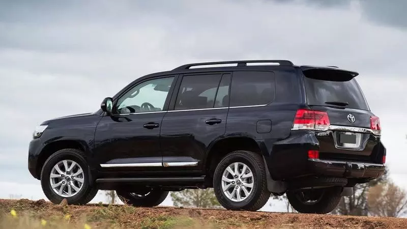 Đánh giá ngoại thất thân xe Toyota Land Cruiser 2019