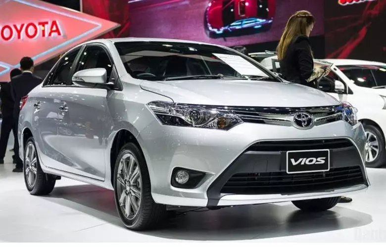 Mua xe Toyota  <a href='https://giatoyota.vn/mua-ban-xe-o-to-toyota-vios-2017-cu-a540.html' title='vios 2017 cũ' class='hover-show-link replace-link-16'>vios 2017 cũ<span class='hover-show-content'></span></a>  tại Anycar