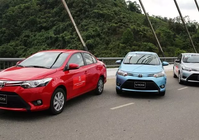 Giá xe Toyota cũ tại Oto.com.vn.