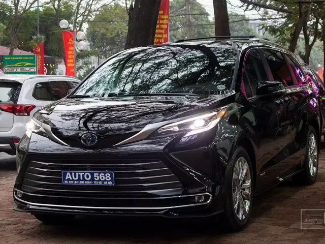 Toyota-Sienna