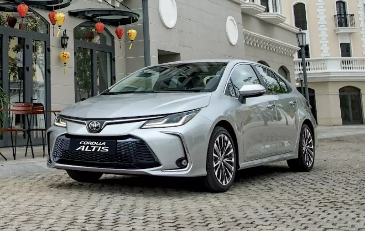 Toyota Corolla Altis 2023