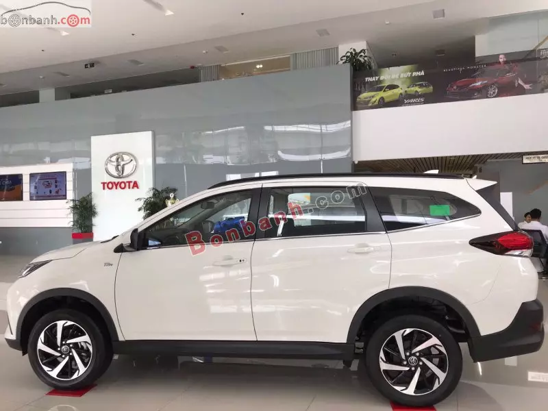 Thân xe Toyota Rush 2022