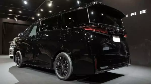 Hình ảnh Toyota Vellfire 2024