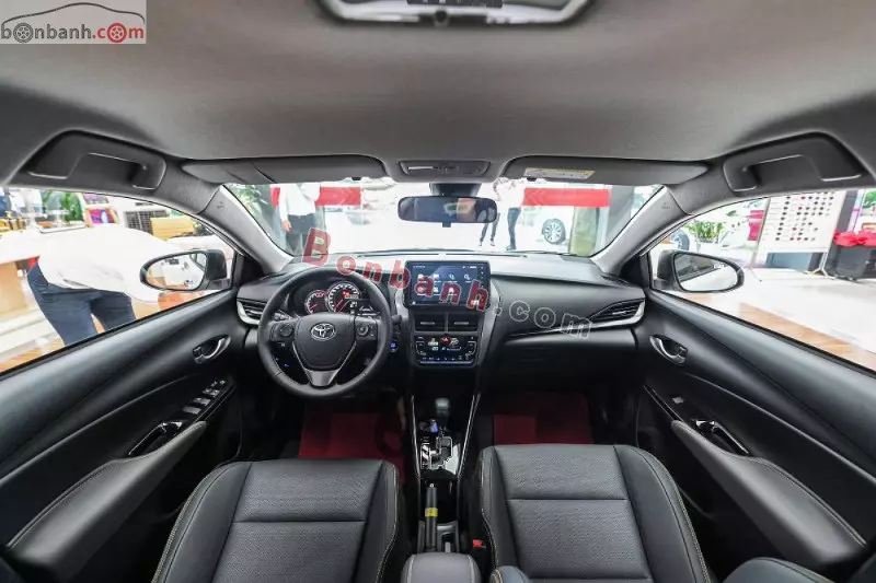 Khoang lái Toyota Vios 2023