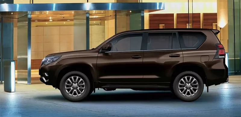 Đánh giá ngoại thất thân xe Toyota Land Cruiser 2018