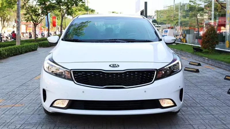 Chi tiết KIA Cerato 2018 phiên bản 1.6MT số sàn cho xe dịch vụ - Ảnh 2