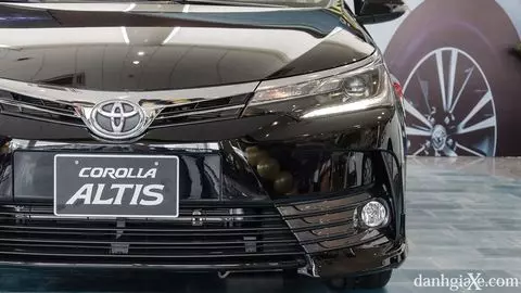 Giá lăn bánh các phiên bản Toyota Corolla Altis 2019 tại Việt Nam