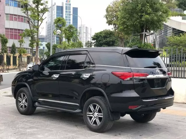 Ưu nhược điểm Toyota Fortuner 2018.