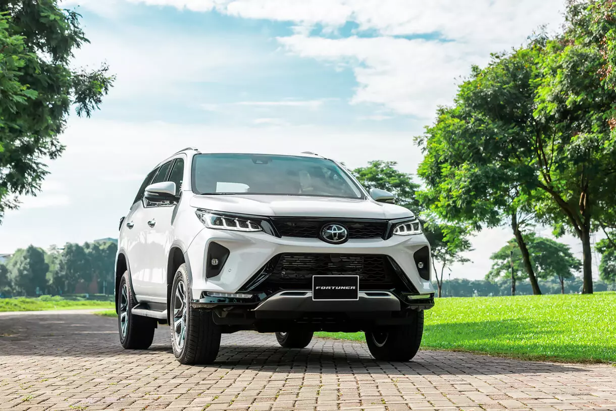 Mua xe 7 chỗ Toyota Fortuner