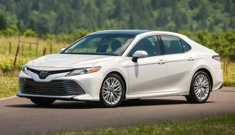 Camry 2023 trang bị hàng loạt công nghệ an toàn