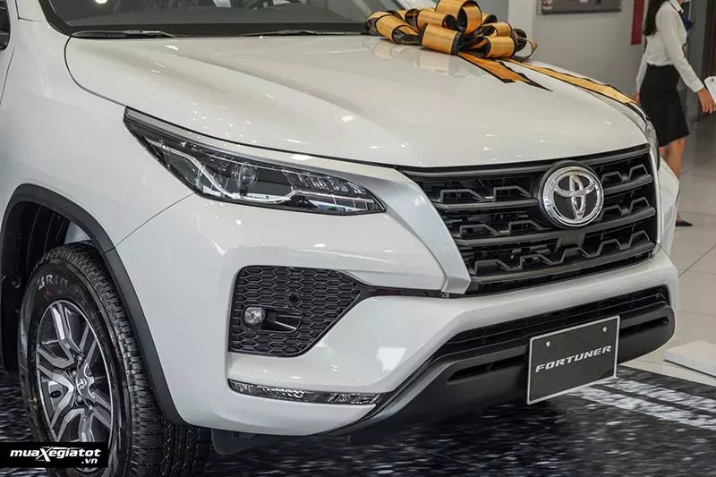 danh-gia-xe-toyota-fortuner-may-dau-so-san-2021-muaxegiatot-vn