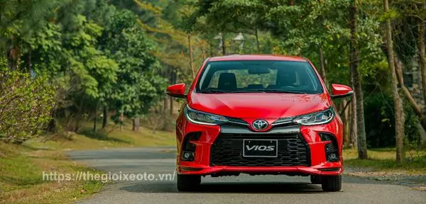 bản thể thao xe Vios GR-S 2022