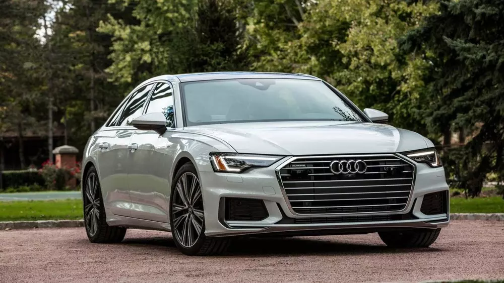 Audi A6 thế hệ mới vừa ra mắt thị trường Việt