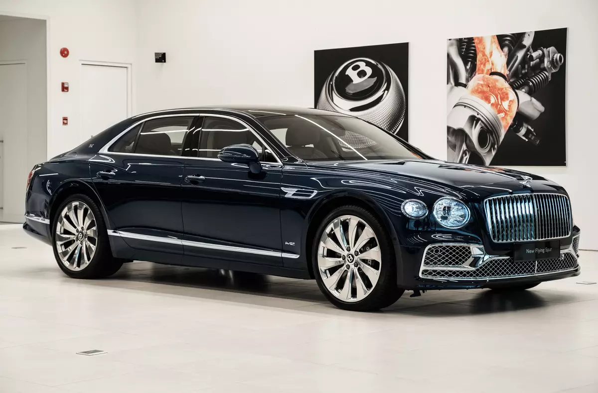 Giá xe Bentley Flying Spur mới nhất