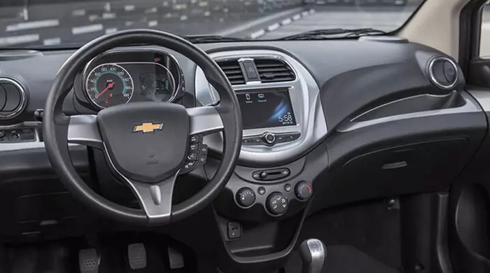 Chevrolet Colorado sở hữu hệ thống giải trí tiện nghi đầy đủ