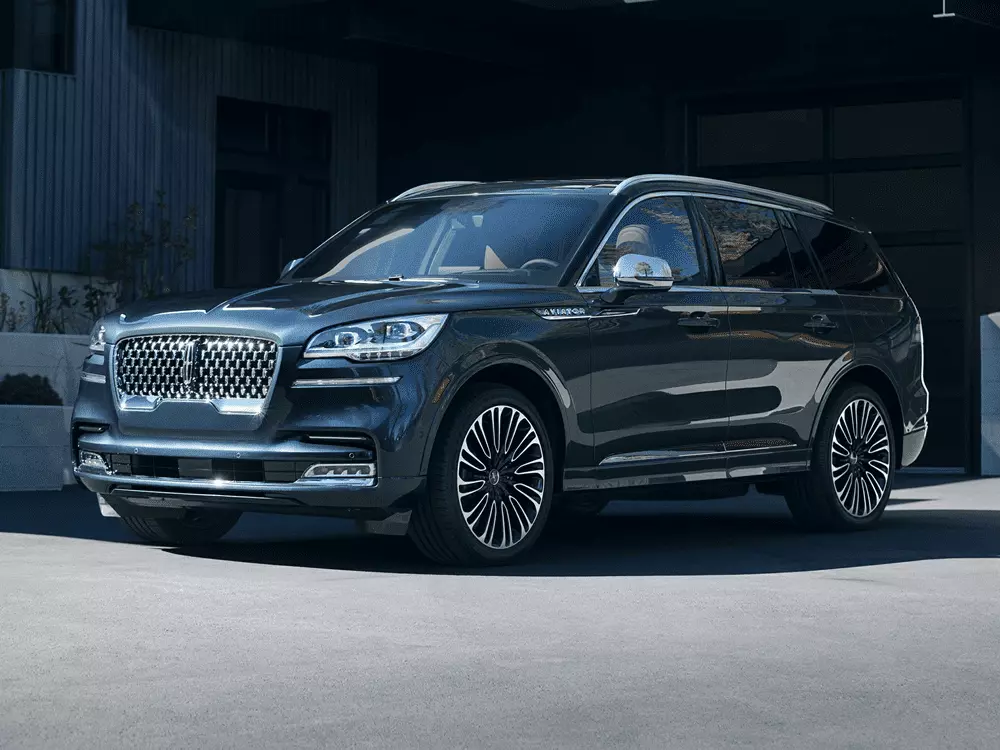 Giá xe Lincoln Aviator tháng 8/2021.