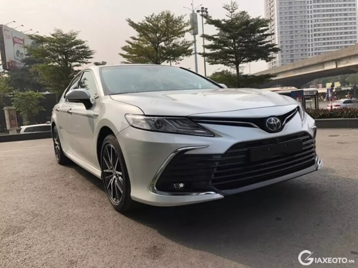 Toyota-Camry-2022-ra-mat-tai-thai-lan