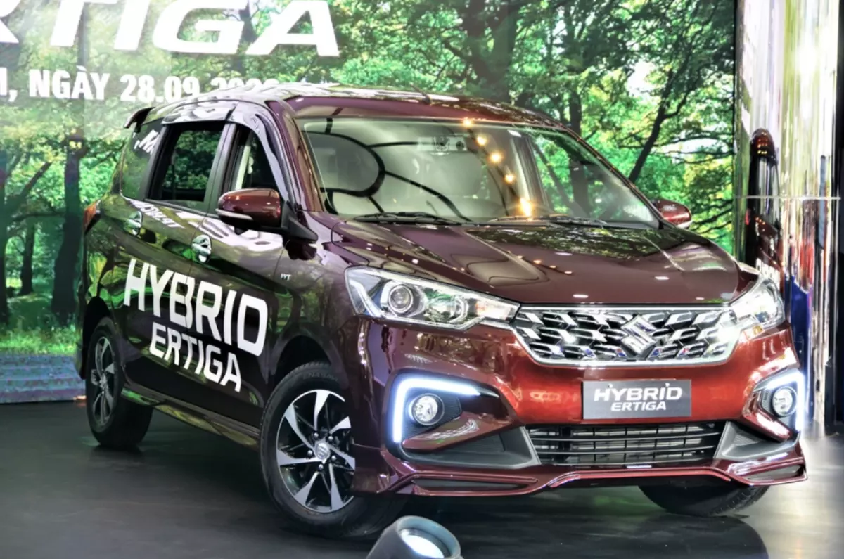 Giá xe Suzuki Ertiga Hybrid cập nhật mới nhất.