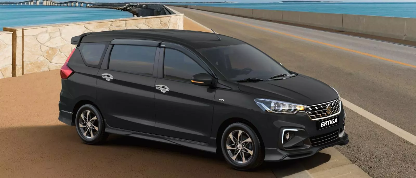 Thông số kỹ thuật Suzuki Hybrid Ertiga 2022.