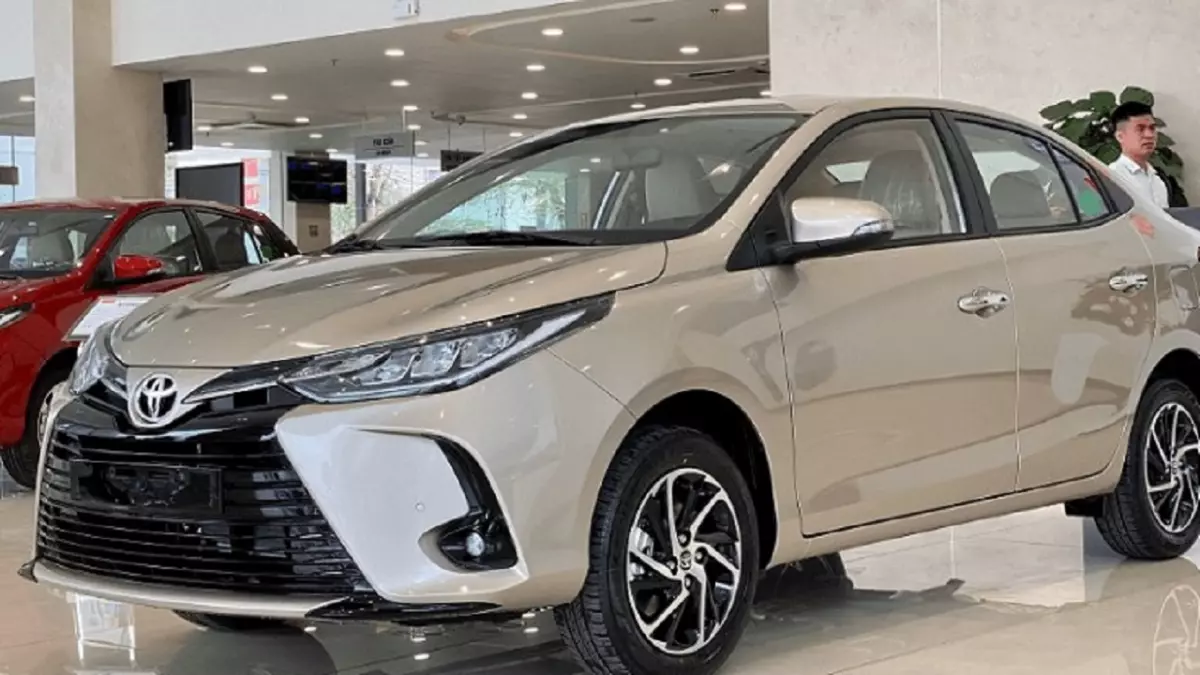 Giá xe Toyota Vios 2022 tiếp tục "chạm đáy"