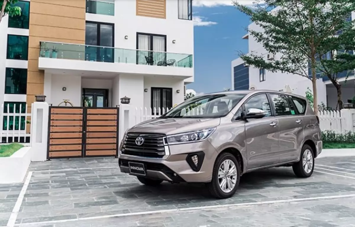 Thông số kỹ thuật xe Toyota Innova 2020