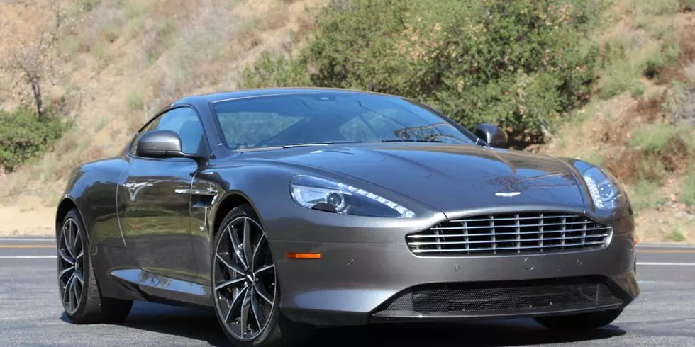 Giá xe Aston Martin DB9 mới nhất.