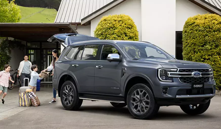 Ford Everest Thế hệ mới 2022 (2)