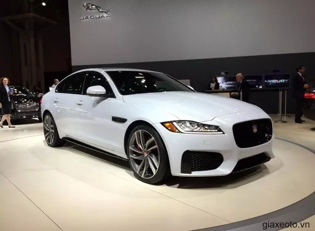 Giá xe Jaguar XF