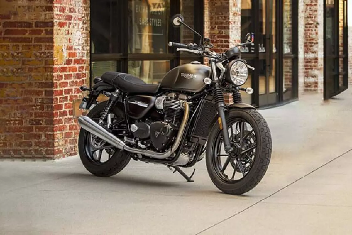 Triumph Street Twin