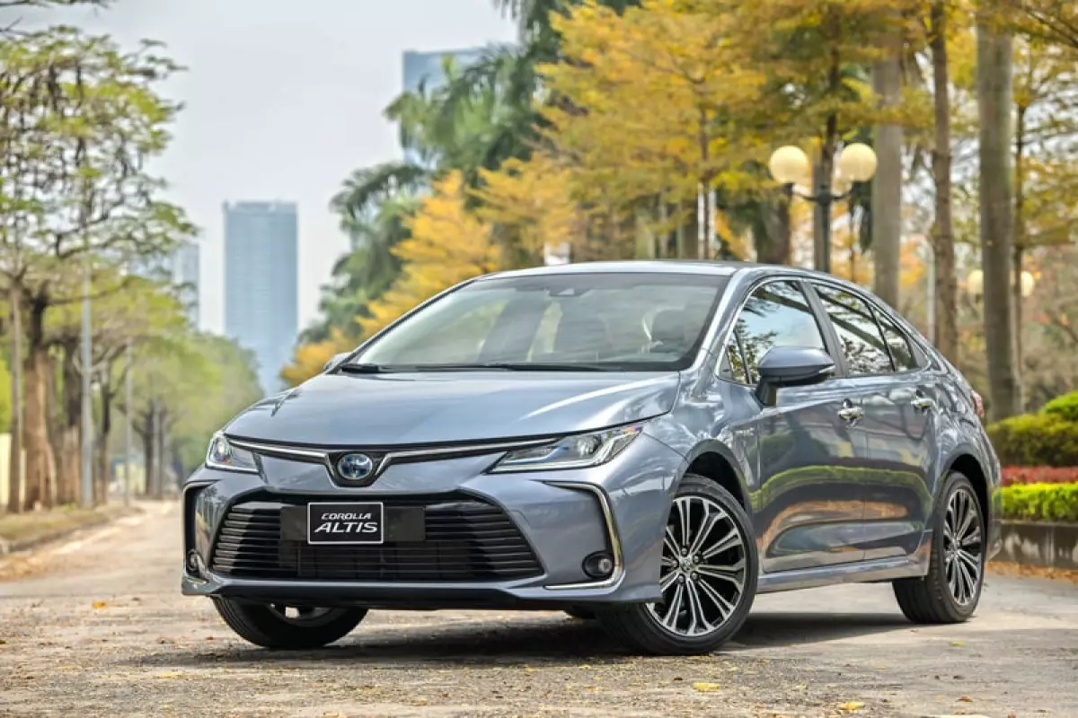 Toyota Corolla Altis với nâng cấp trải nghiệm lái và an toàn