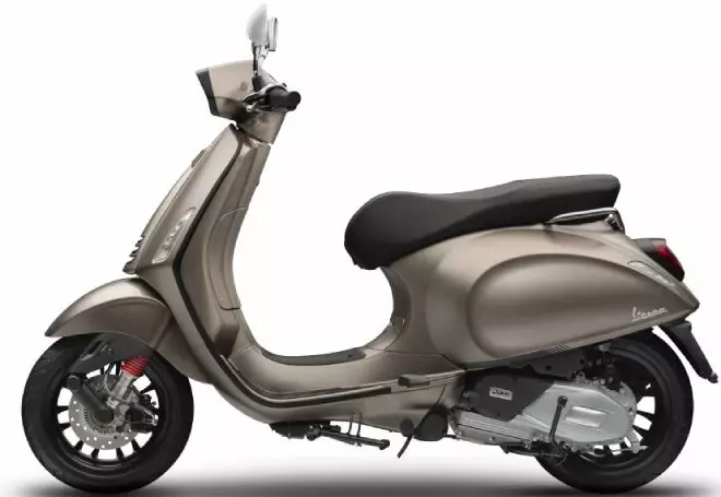 Giá xe Vespa Sprint S 2022 được đánh giá là cạnh tranh với Honda SH hiện nay