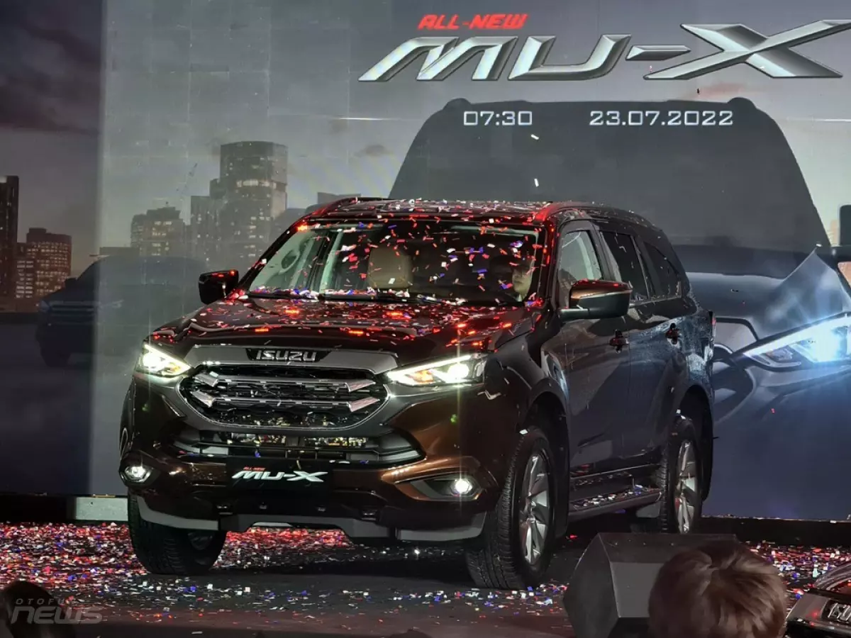 Isuzu mu-X mới nhất tại Việt Nam.