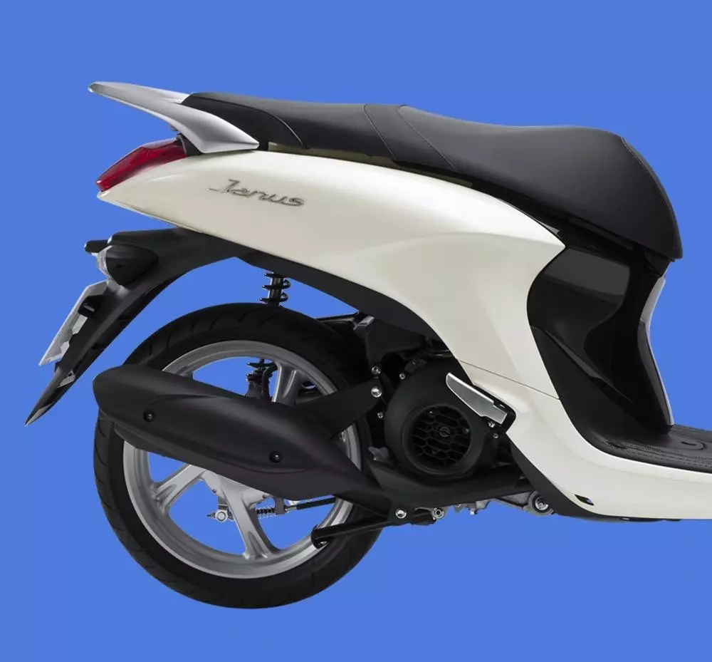 Đèn pha hình Oval là điểm nhấn duy nhất cho thiết kế phía trước của Yamaha Janus 2021