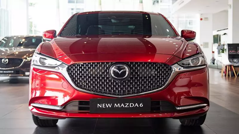 Đầu xe Mazda 6 2021