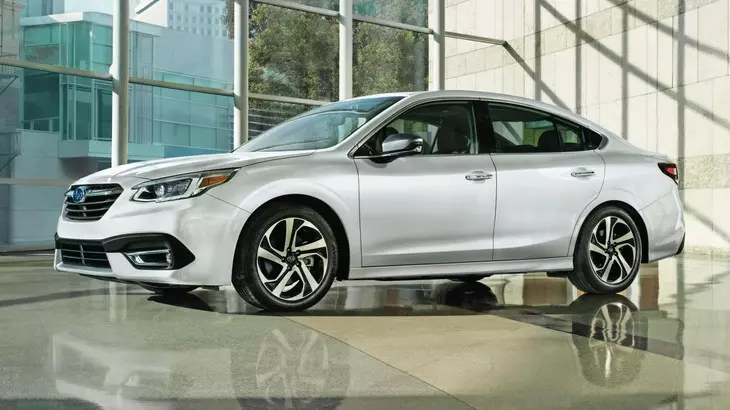 Giá xe Subaru Legacy mới nhất