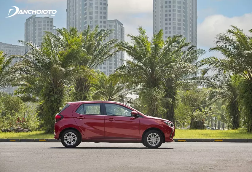 Toyota Wigo 2024 sở hữu khoang lái khác biệt hoàn toàn so với thế hệ trước