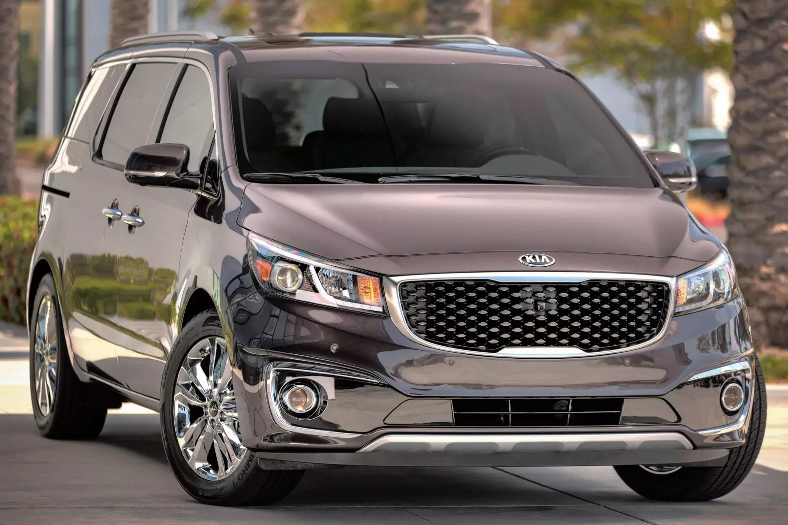 Kia Sedona 2016 - 2018 - Mẫu xe đa dụng 9 chỗ cỡ trung