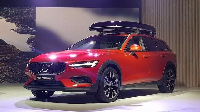 volvo-v40-co-gia-bao-nhieu