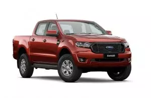 Ford Ranger XLS màu đỏ mận