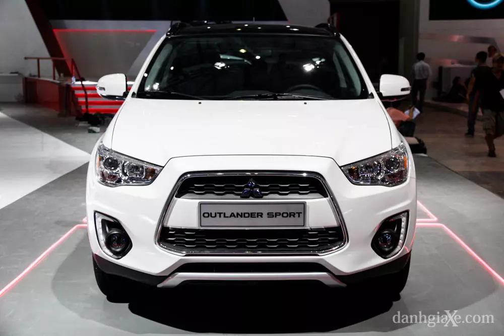 Outlander Sport