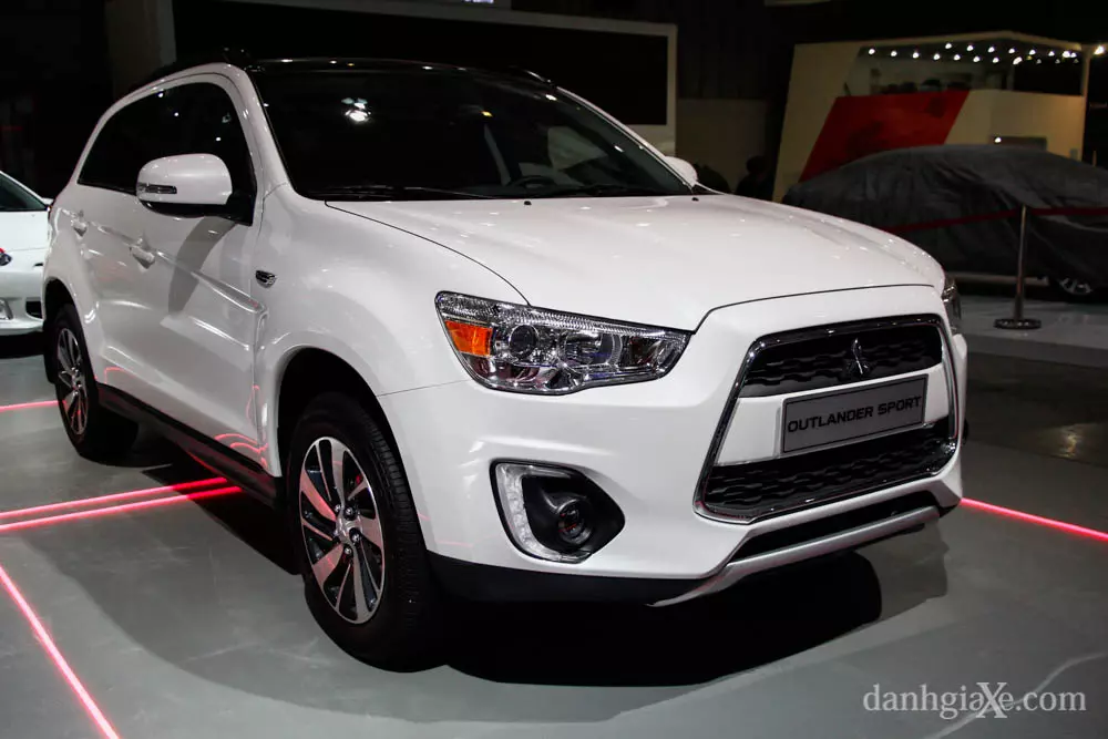 Outlander Sport