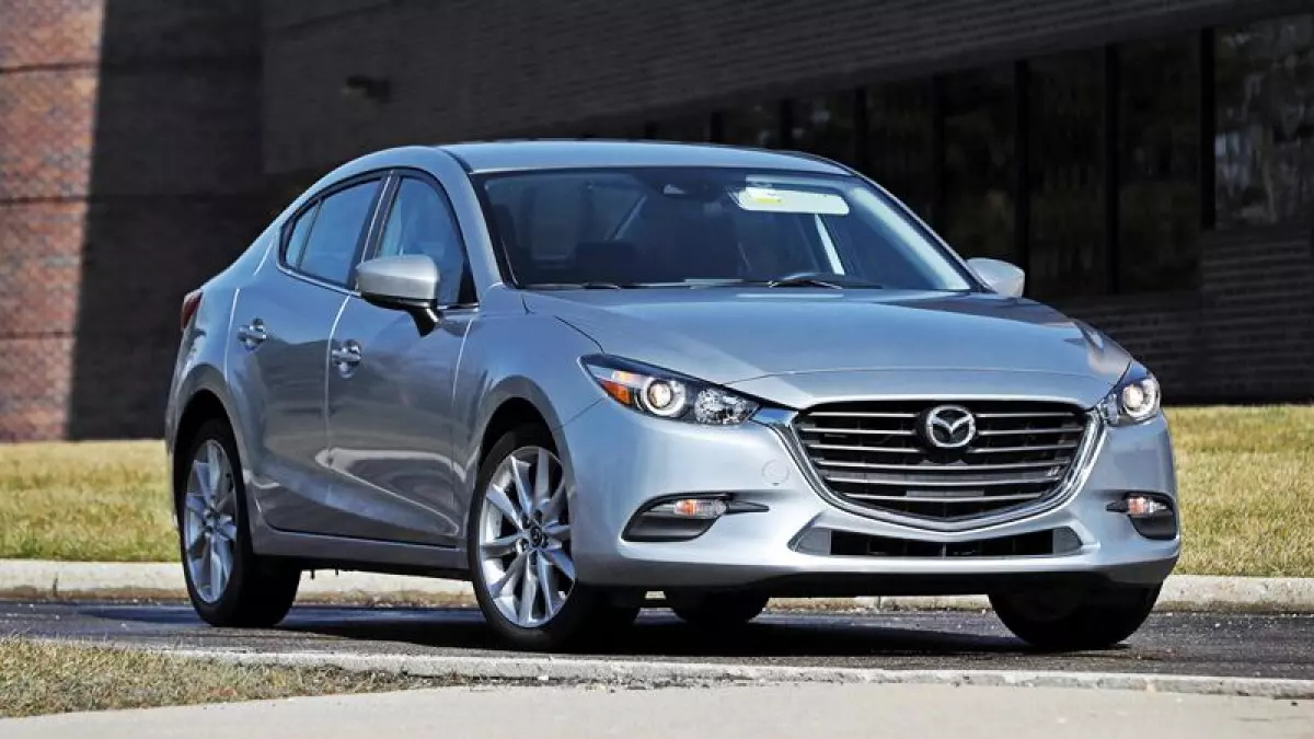 Mazda 3 2017 có mức giá hấp dẫn với người dùng