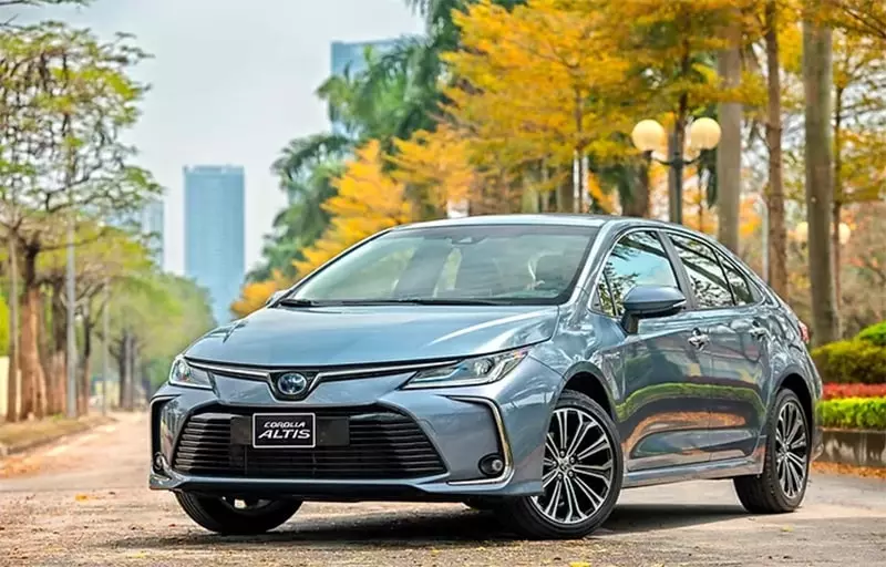 Có nên mua xe Toyota Corolla 2023 cũ không?