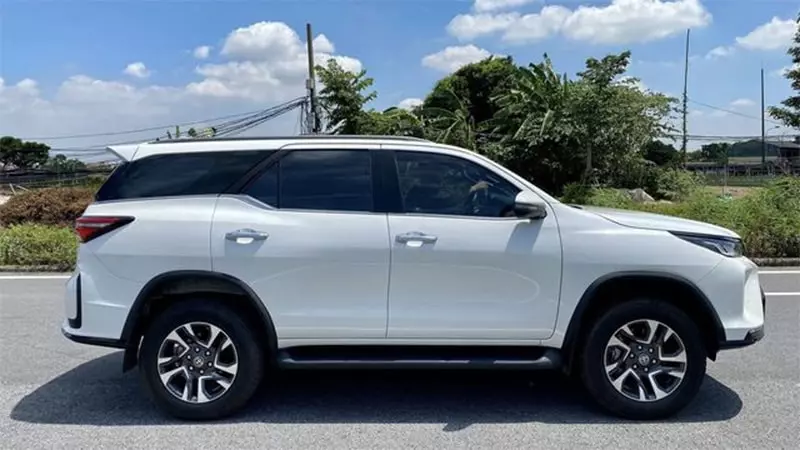 Đánh giá ngoại thất thân xe Toyota Fortuner 2023