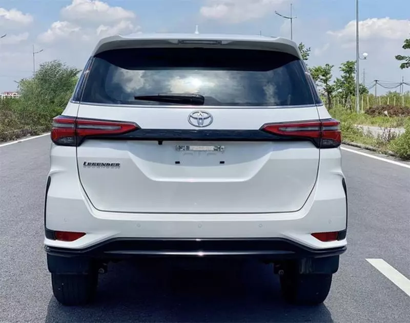 Đánh giá ngoại thất đuôi xe Toyota Fortuner 2023