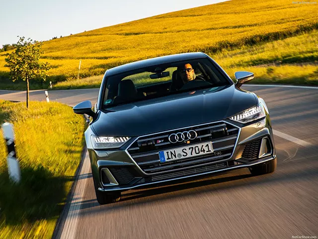 ghe-xe-audi-s7-sportback-2021-2022-muaxegiatot-vn