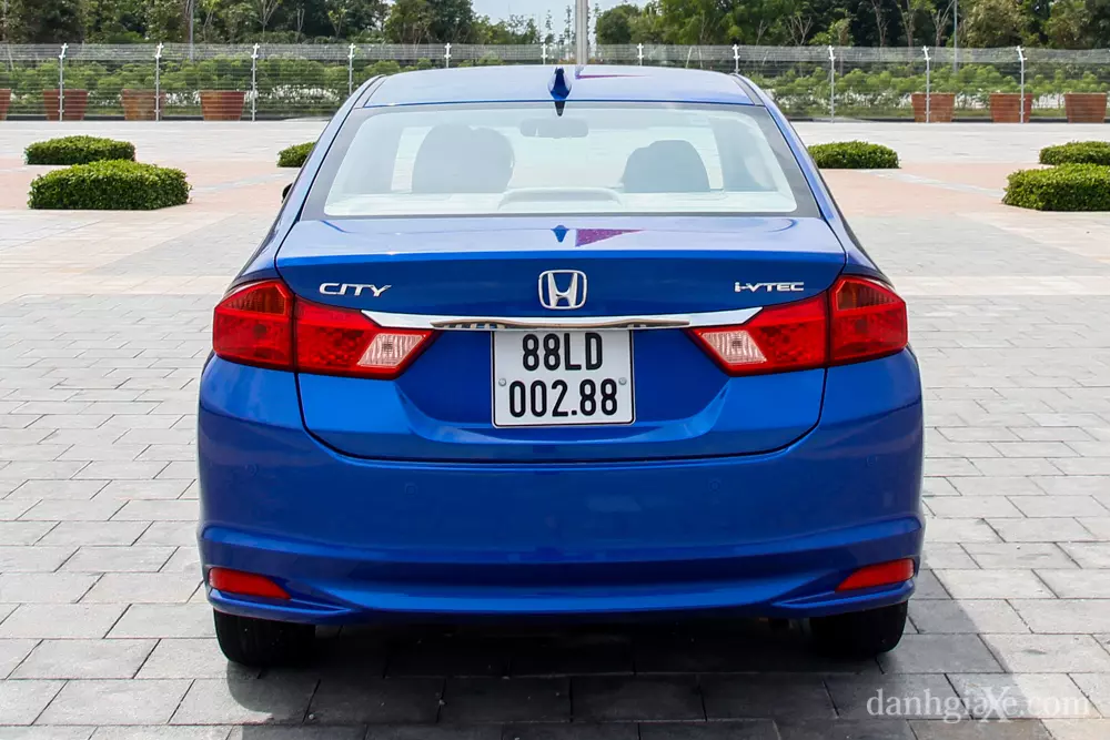 Đuôi xe Honda City 2014