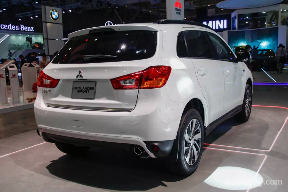 Mitsubishi Outlander Sport 2015